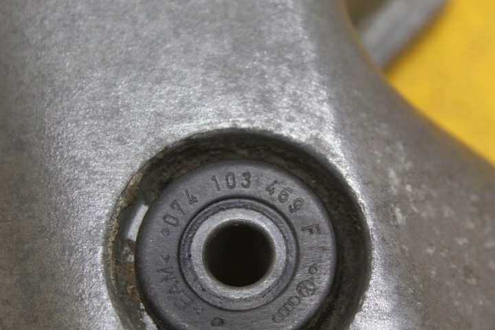 COUVERCLES COUVERCLE DE SOUPAPES VW CRAFTER 2.5 TDI BJL 074103475G 074103469F