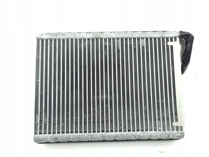 RADIATEUR CLIMATISATION SOUS PLANCHE AUDI J2842R1234 2.0L DIESEL 150KW 2021