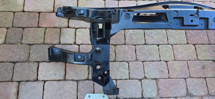 MERCEDES SPRINTER 910 RENFORCEMENT AVANT POUTRE FWD 2020R- A9108800301