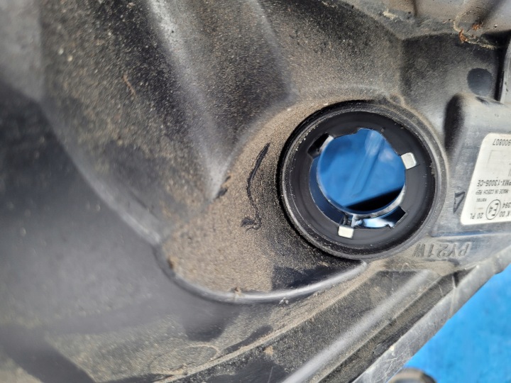 OPEL-CZESCI MERIVA B PROJECTEUR DROIT PHARE AVANT LENTILLE EUROPE 13253636