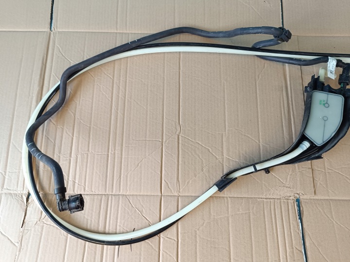 VW TIGUAN II 2 LIFT 1.5 TSI 2021 R CONDUITES DE DÉRIVATION CARBURANTS 05E133723AE 5QF200059AA