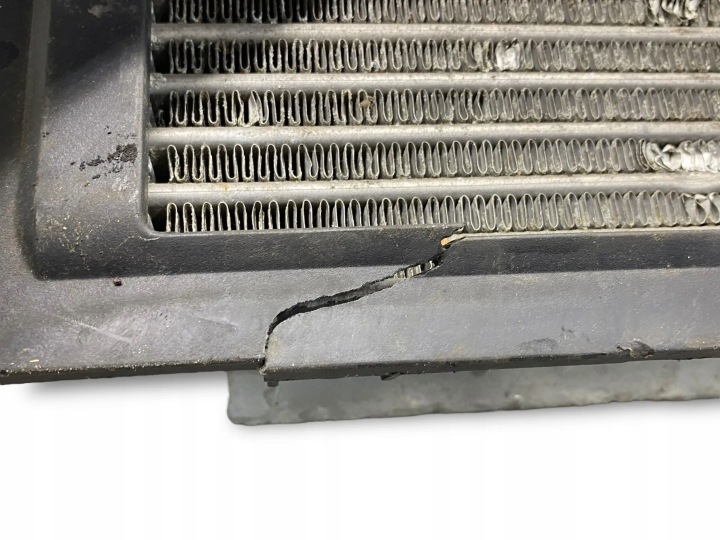 MAZDA XEDOS 9 2300CM3 1999 RADIATEUR D'AIR INTERCOOLER BERLINE KJ145F0