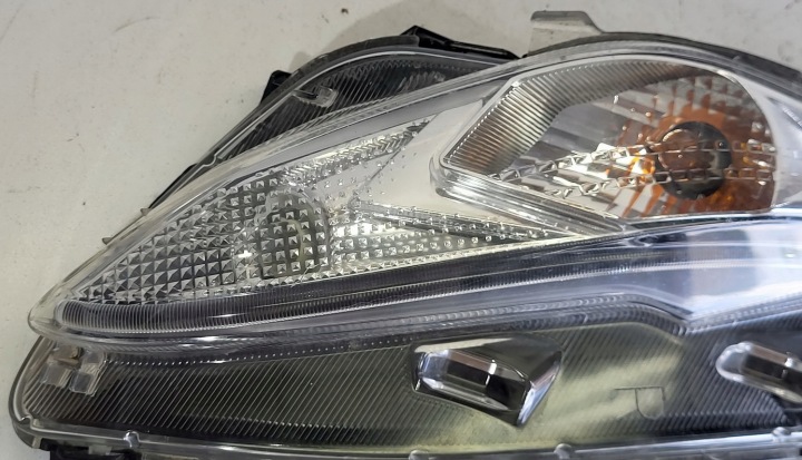 CLIGNOTANT DROIT HONDA NSC 110 VISION NOCTURNE 2023R