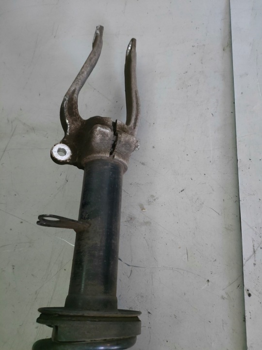 BMW G30 X-DRIVE AMORTISSEUR DROIT AVANT 6875924