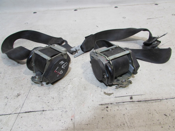 CEINTURE DE SÉCURITÉ GAUCHE DROIT AVANT AVANT QASHQAI 86884JD000 86885JD00A