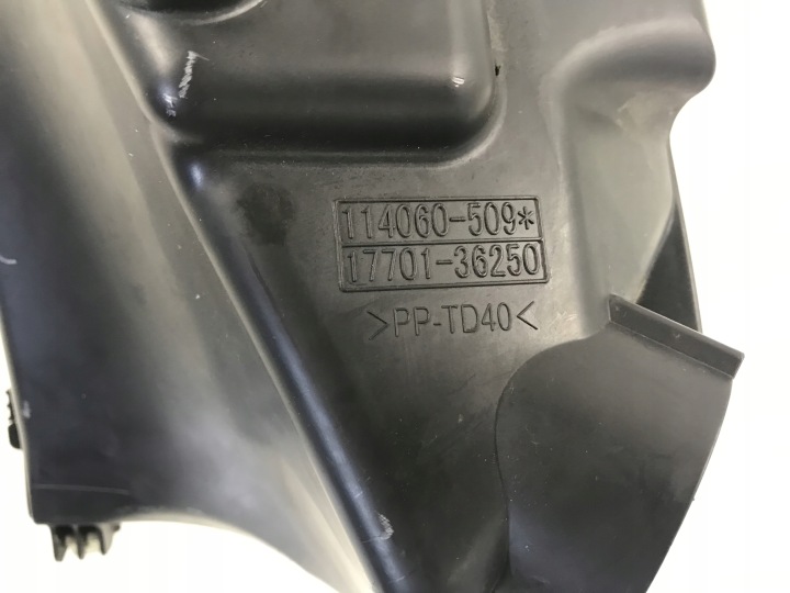 TOYOTA RAV 4 IV HYB CHÂSSIS FILTRE AIR