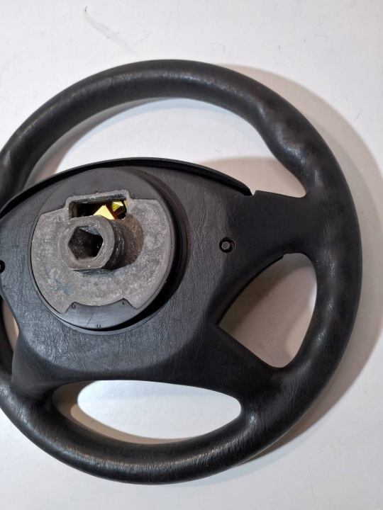 269.FORD FOCUS MK1 VOLANT COUSSIN AIRBAG 98AB3600AFW