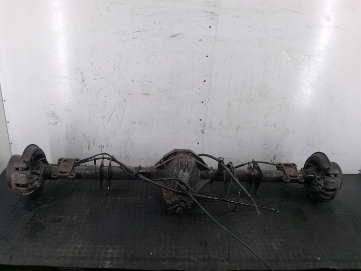 PONT ARRIÈRE VW LT 35 6023533010 37.9 2.5 TDI