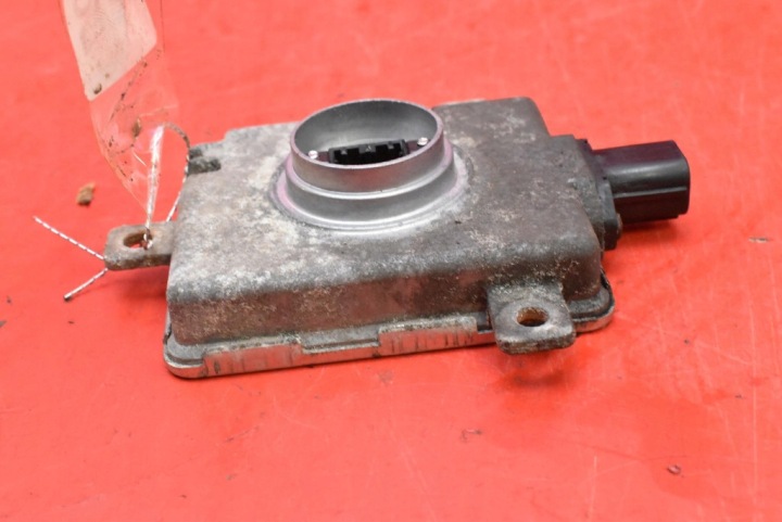 CONVERTISSEUR XÉNON XÉNON GAUCHE W3T16271 MITSUBISHI OUTLANDER II LIFT 09-13