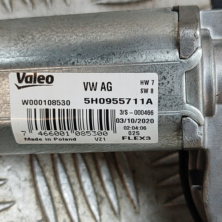 VOLKSWAGEN GOLF VIII 2020 PETIT MOTEUR ESSUIE-GLACES VITRES ARRIÈRE