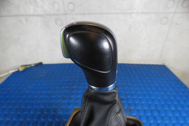 VOLKSWAGEN GOLF VII 7 CRIC VITESSE CÂBLE AUTOMATE 5Q1713025J 5G1713203F