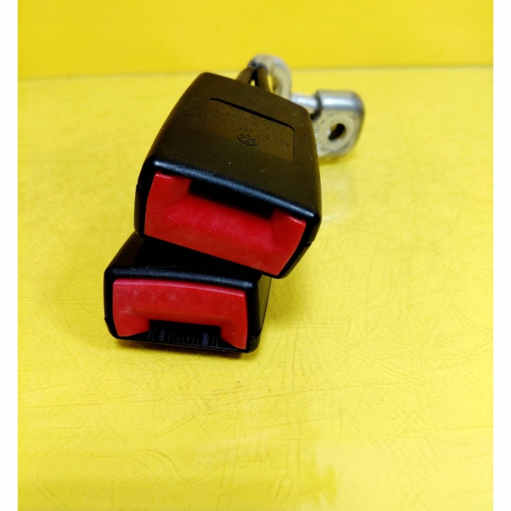 AGRAFE COURROIE SÉCURITÉ ARRIÈRE VOLKSWAGEN POLO IV 9N3 34024513 NR748