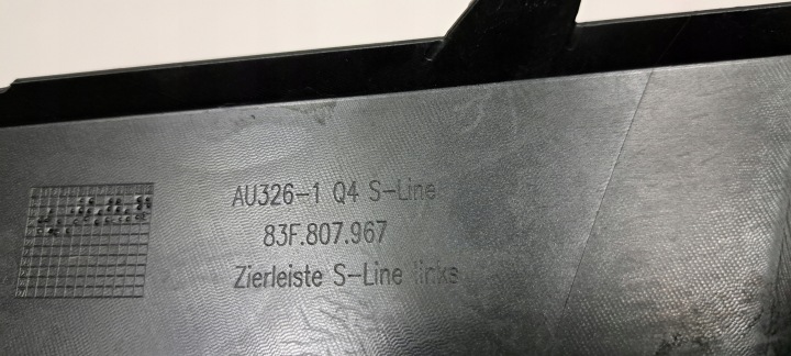 AUDI Q3 S-LINE MOULURE PARE-CHOCS GAUCHE ARRIÈRE 83F807967