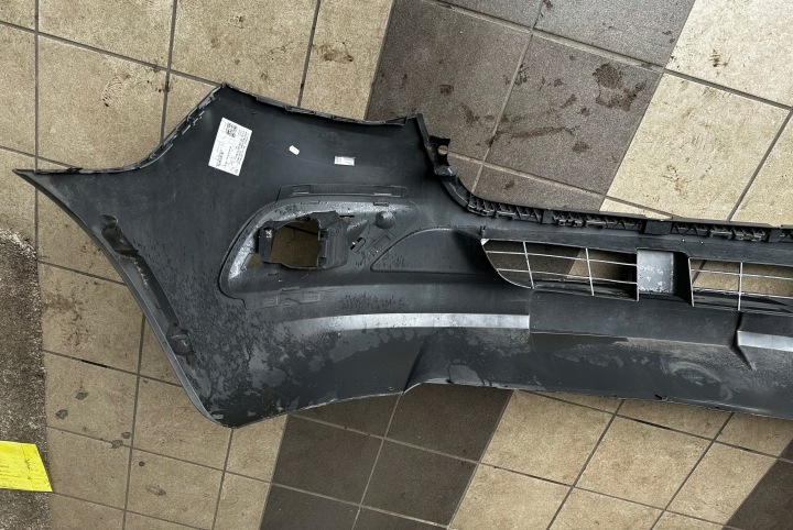 MERCEDES SPRINTER W907 W910 18- PARE-CHOCS AVANT