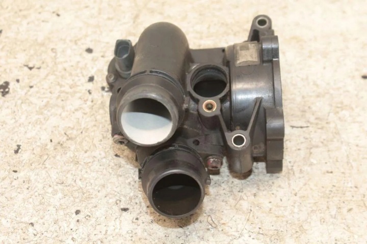 TUYAU REFROIDISSEMENT VW PASSAT B6 (3C2) 06J121026F 1.8L GASOLINE 2010
