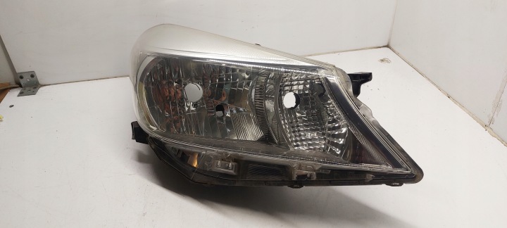 PHARE AVANT AVANT GAUCHE DROITE TOYOTA YARIS III 2011-14