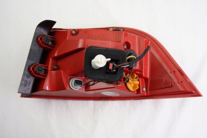 PHARE ARRIÈRE GAUCHE VW PASSAT B7 3AF945309