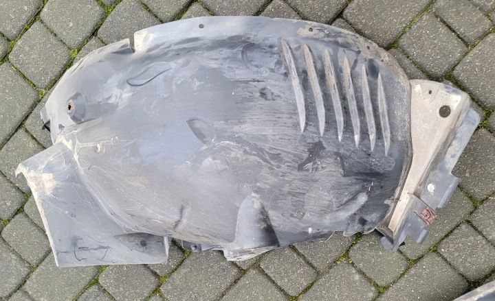 MERCEDES W204 PASSAGE DE ROUE AVANT GAUCHE JEU A2046984530 A2046904730
