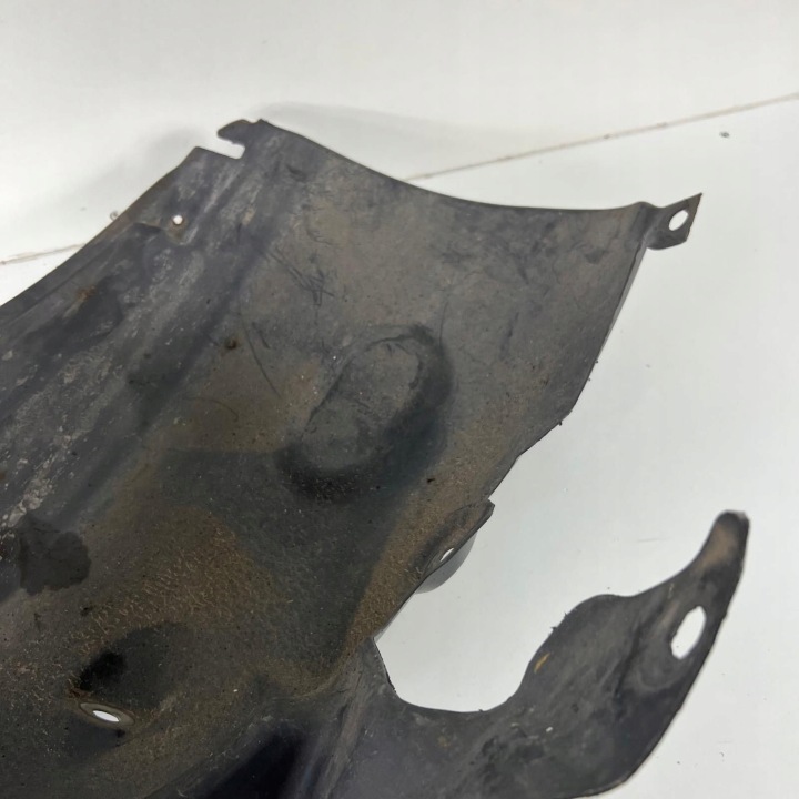 RENAULT MEGANE III 3 PASSAGE DE ROUE DROIT AVANT DROIT AVANT OE 638446673R