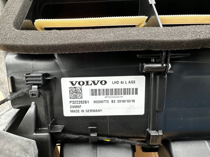 VOLVO XC90 CHAUFFAGE CONDUIT D'AIR CHÂSSIS EUROPE CONDUITES D'AIR