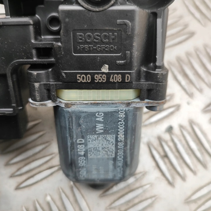 PETIT MOTEUR VITRES ARRIÈRE DROITS PORTES CUPRA BORN (K11) 5Q0959408D 33084907