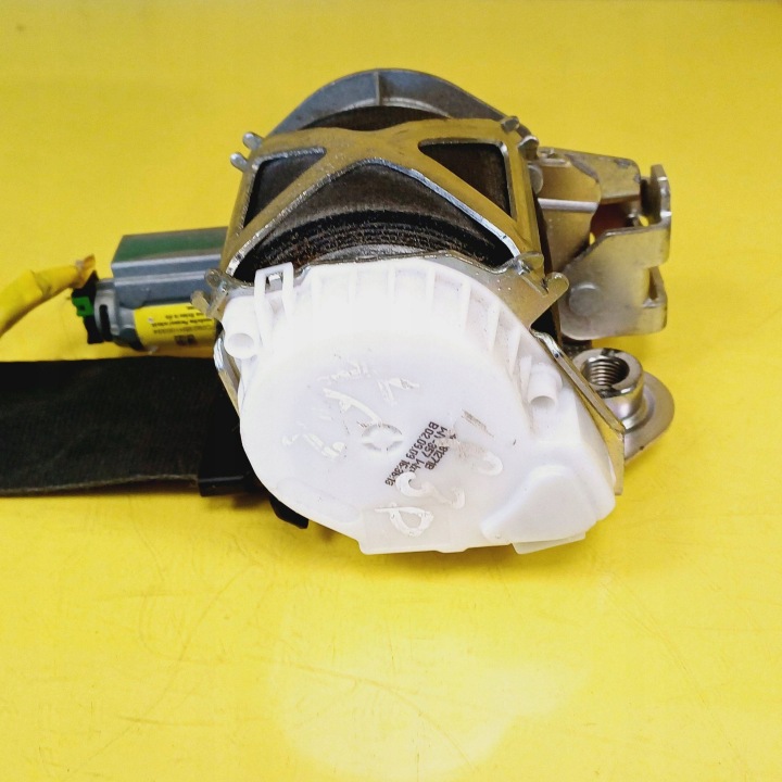 CEINTURE DE SÉCURITÉ GAUCHE AVANT FORD KA 07354984140 34081331A NR116
