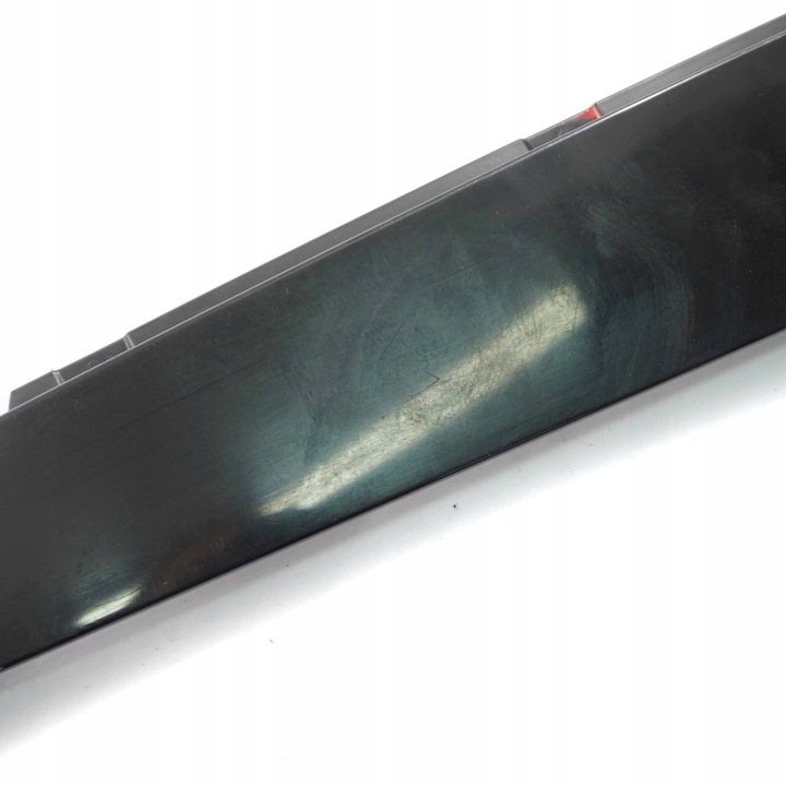 AUDI A4 B8 MOULURE POTEAU PORTES DROIT AVANT 8K0837902M