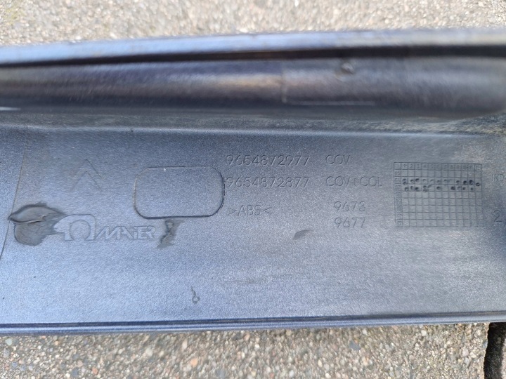 CITROEN C4 GRAND PICASSO I MOULURE ARRIÈRE COUVERCLES DE COFFRE 07-2013 KENC