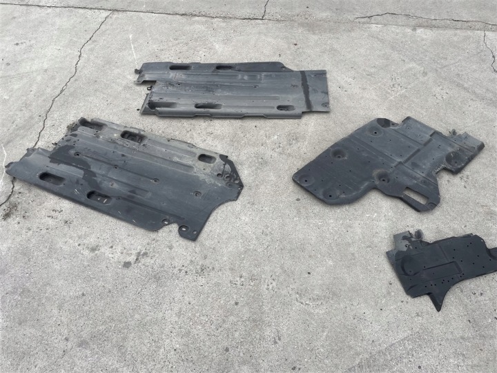 4X PROTECTION PLAQUE SOUS KAROSERIE CHÂSSIS PEUGEOT 308 T10 III 3 22-25R