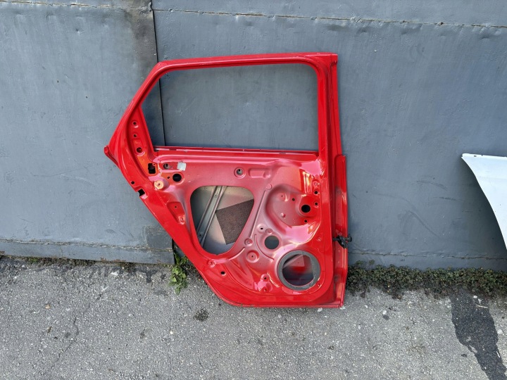 AUDI A1 II 82G PORTES GAUCHE ARRIÈRE 82G833311