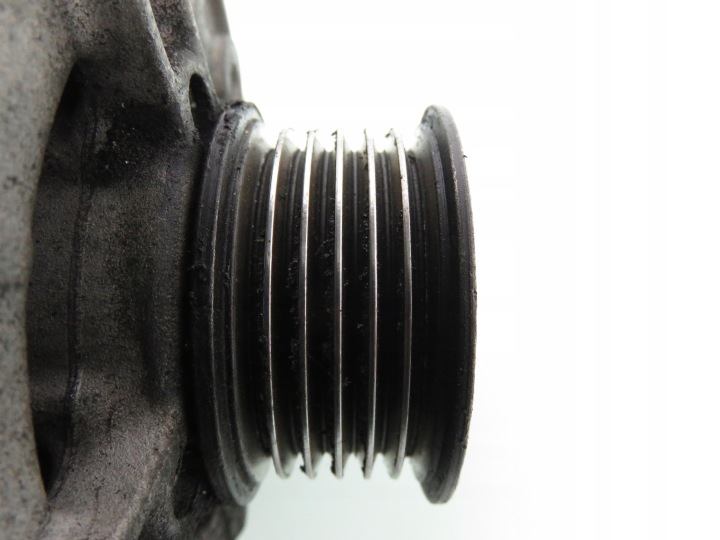 ALTERNATEUR OPEL VECTRA B 2.0 DI 0123500008 90506202