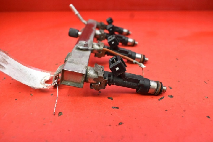 MOULURE INJECTION INJECTEUR 55590487 OPEL CORSA E 1.4 TWINPORT 90 KM 14-20
