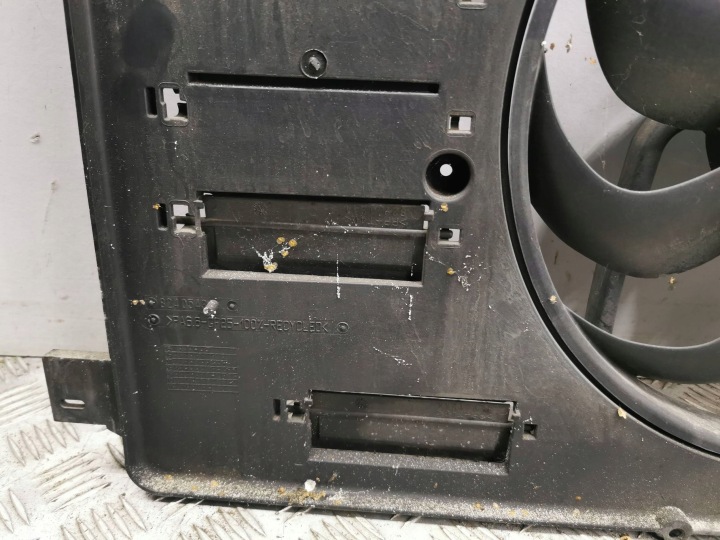 VOLVO V60 2012 VENTILATEUR RADIATEUR P31293778