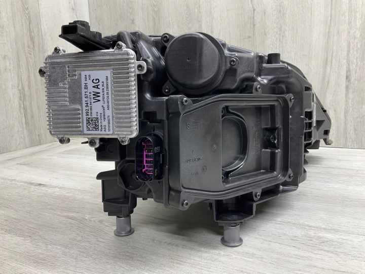 PROJECTEUR GAUCHE CÔTÉ PORSCHE CAYENNE (9Y0 9Y3) 9Y0941081L
