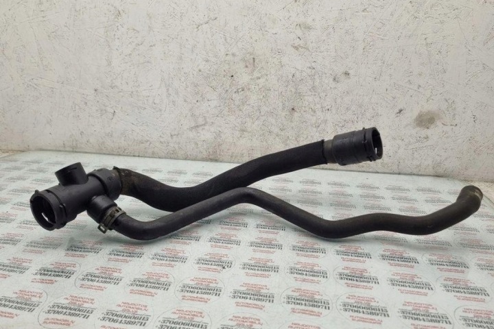 TUYAU REFROIDISSEMENT SEAT EXEO (3R2) 8E0121049L 2.0L GASOLINE 147KW 2010