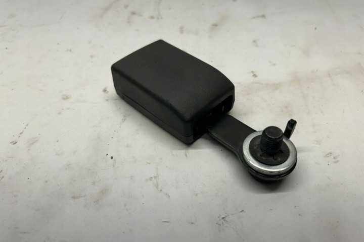 AGRAFE ARRIÈRE DROIT SIÈGES MERCEDES-BENZ GL (X166) A1668603069 4.7L