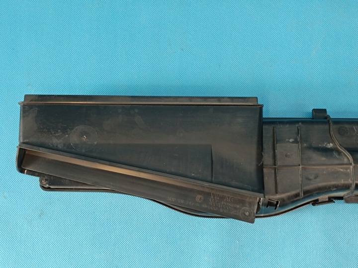 CUPRA LEON COMBI 2,0 TFSI 221KW 2023 R GUIDE D'AIR 5Q0129254K