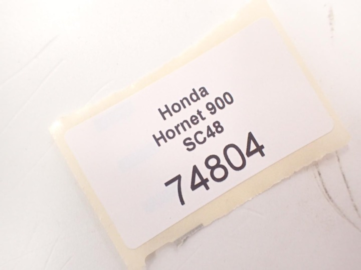 CHÂSSIS DROIT AVANT FIXATION POIGNÉE HONDA RADIO 900 HORNET SC48