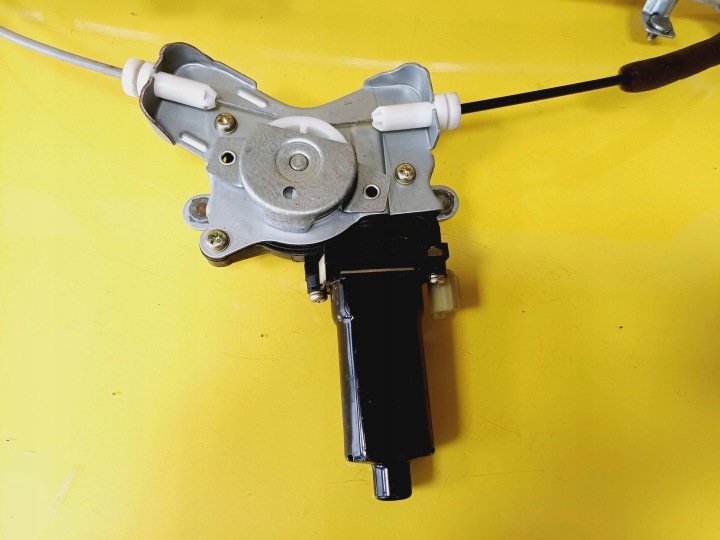 ÉLÉVATEUR VITRE DROIT ARRIÈRE KIA MAGENTIS LIFT NR455