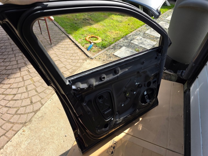 PORTES GAUCHE AVANT GAUCHE AVANT AUDI Q5 80A FY II LX5R 2017-2024