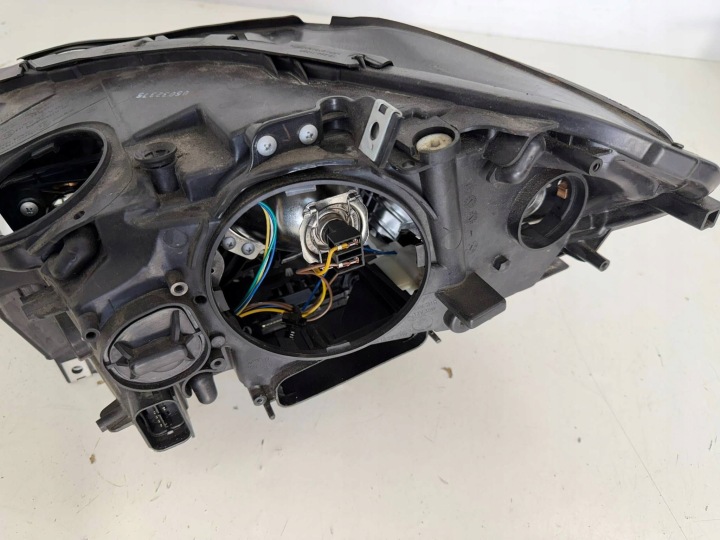PHARE DROIT AVANT DROITE AVANT BMW F10 D1S DEPO EUROPE