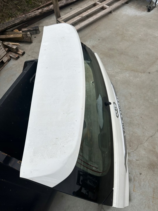 TOYOTA LAND CRUISER 150 09-24 COUVERCLES DE COFFRE COUVERCLE COUVERCLES DE COFFRE 040 COMPLÈTE
