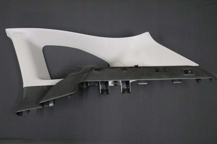 BMW F48 X1 PROTECTION MONTANTS C DROITE 7332828