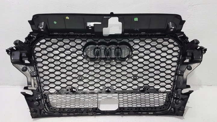 CALANDRE RADIATEUR GRILLE AUDI RS3 8V4 LIFT