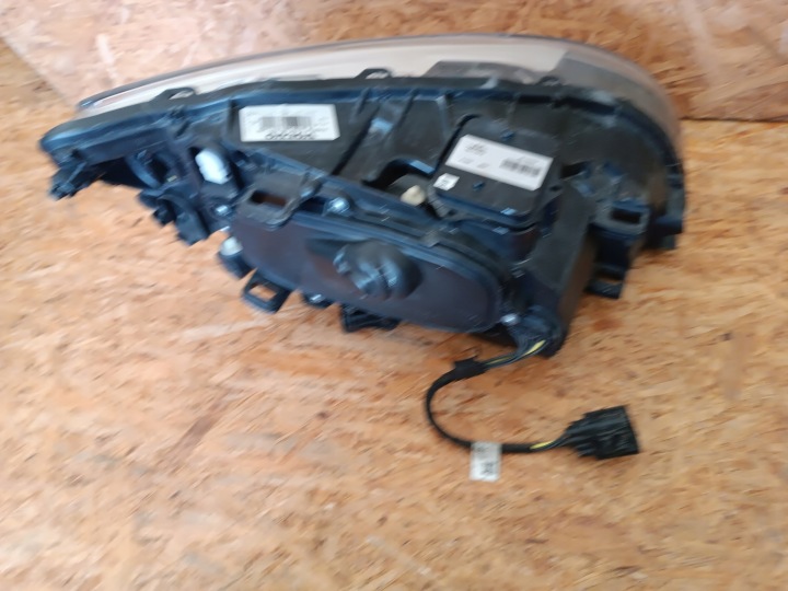 PHARE GAUCHE AVANT EUROPE VOLVO V60 S60 LIFT 13- 31420108 XÉNON