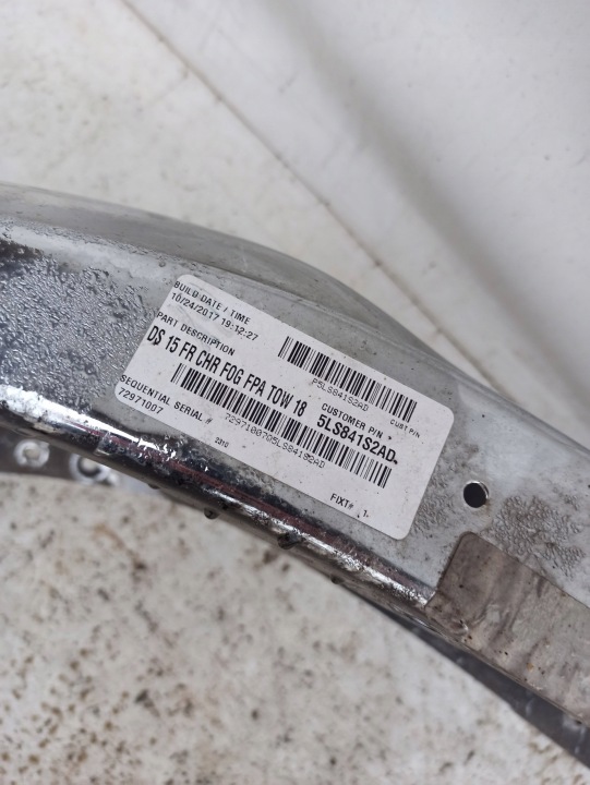 DODGE RAM PARE-CHOCS AVANT AVANT CHROME 68160857AA