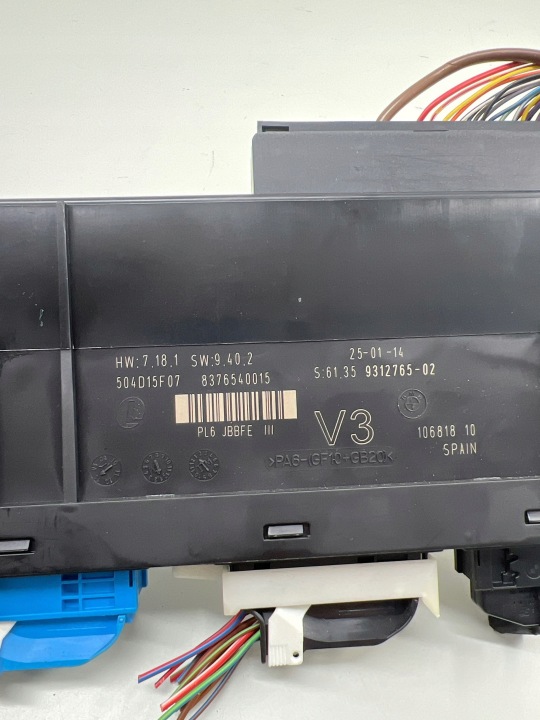 BMW M5 2013 TOUTES KOMPUTERY MODULES CONTRÔLEURS