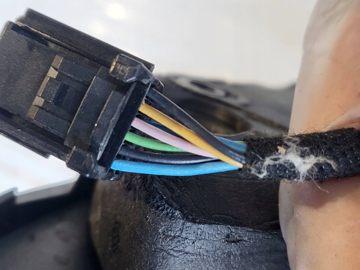 RÉTROVISEUR LATÉRAL CÔTÉ DROITE 6PIN COULEUR TEGNE RENAULT TWINGO III 7201103
