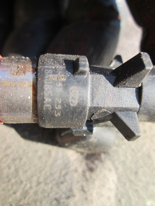 CHRYSLER TOWN COUNTRY 11- 3.6 INJECTEUR CARBURANTS MOULURE
