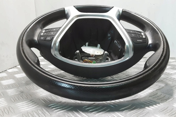 VOLANT VOLVO XC60 31290167 2.4L DIESEL 133KW 2010